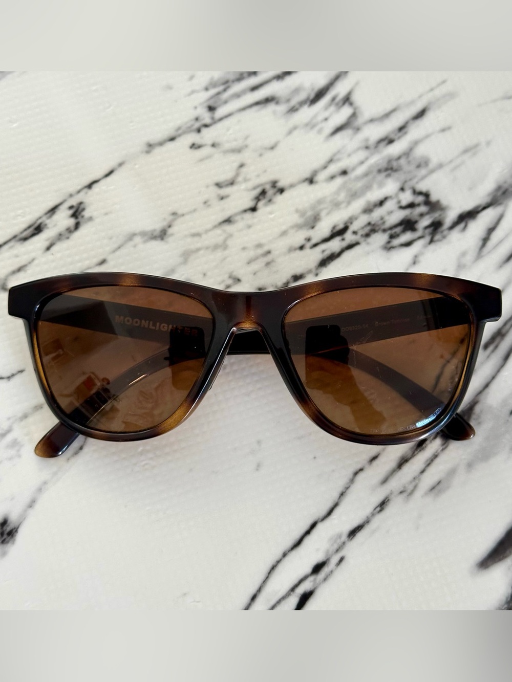 Oakley Moonlighter Sunglasses OO9320 Tortoise / Brown Lenses Size 53-17
